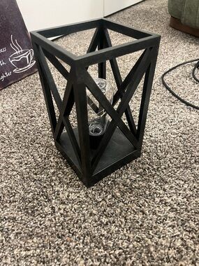Geometric Black Metal Table Lamp